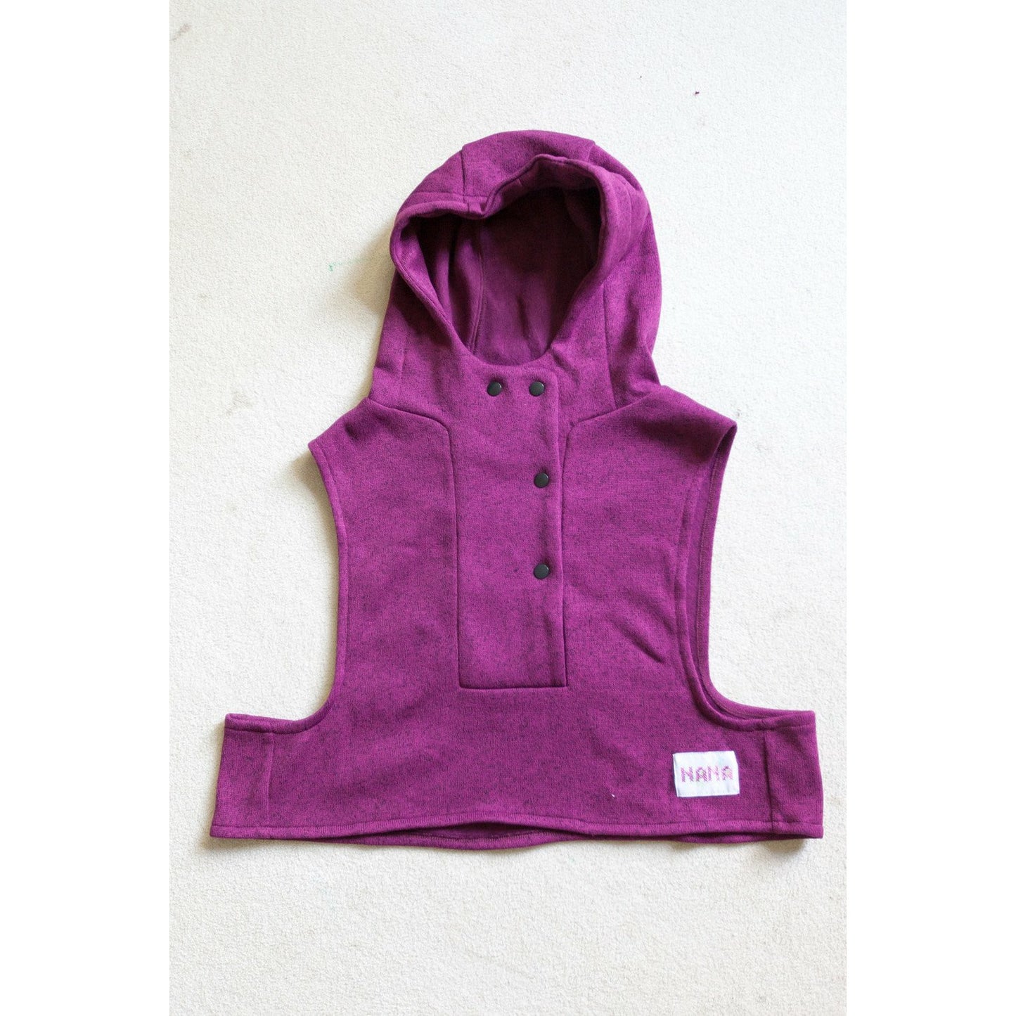 kapucnis mellény